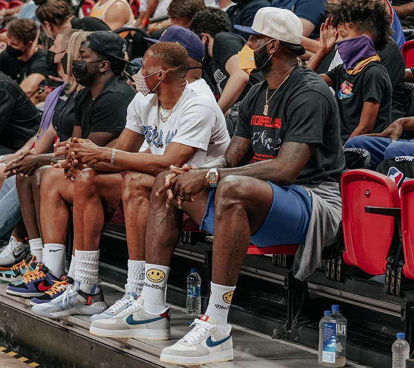 关于尤文图斯训练开放日，集结日完成体检引欢呼，中超在即，细节决定成败的信息-英雄联盟竞猜